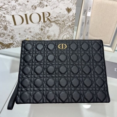 Christian Dior Clutch Bags